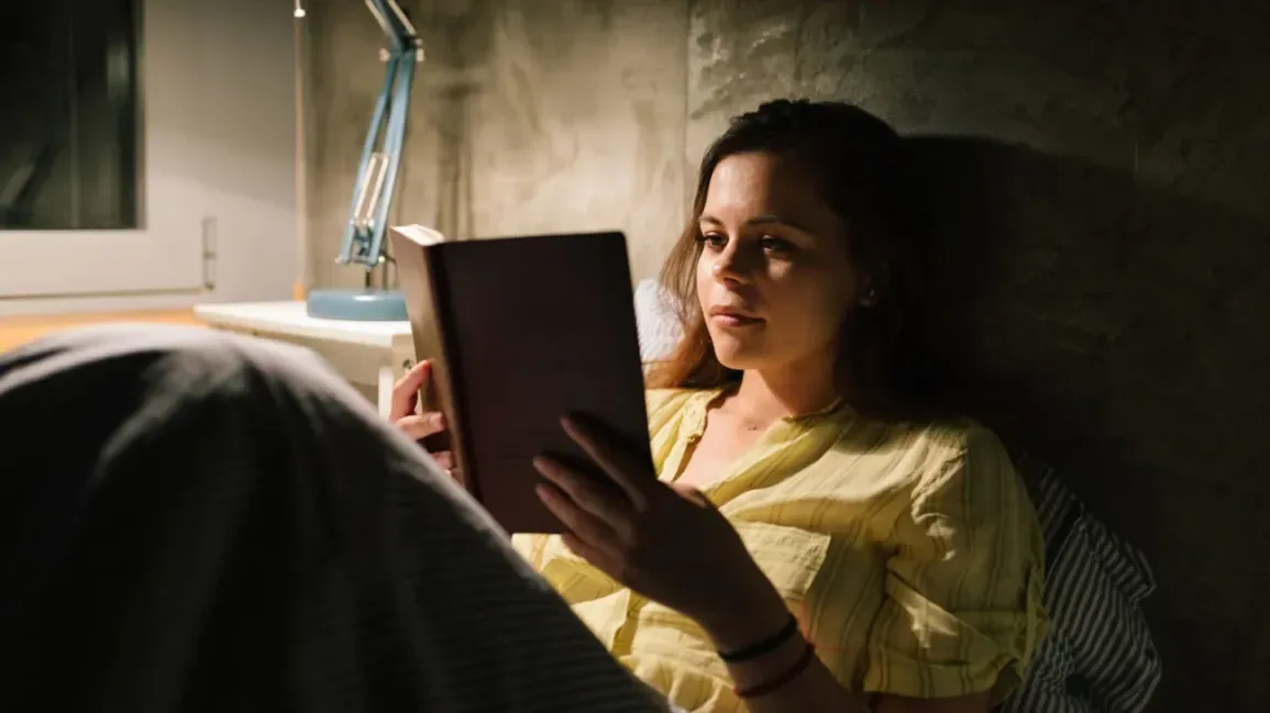 Student planning goals in Toppers Diary